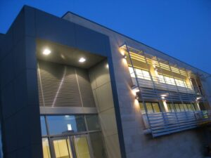 Edificio industrial y de oficinas en Mungia. Año 2000-2008. 5.500 m2